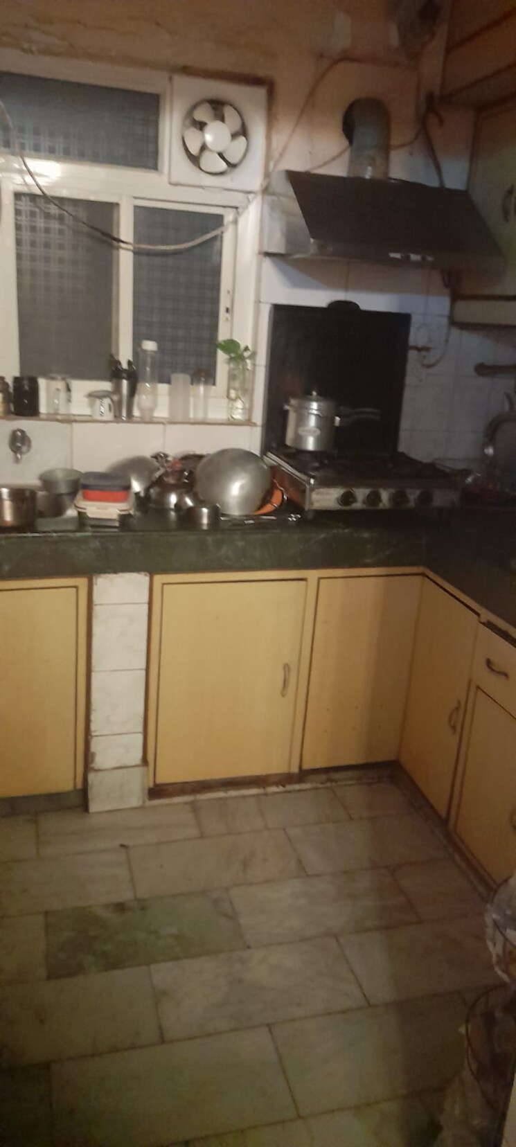 Kitchen, vaishali sector 4 5 Bedroom 180 Sq.Yd. Builder Floor In Vaishali Sector 4 Ghaziabad 8227824