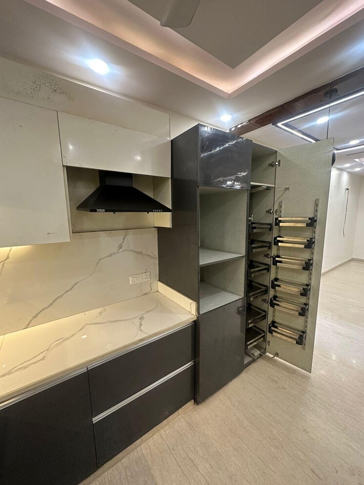 Master Bedroom, vaishali sector 4 5 Bedroom 180 Sq.Yd. Builder Floor In Vaishali Sector 4 Ghaziabad 8227824