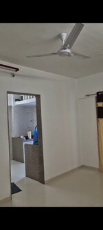 2 BHK 650 Sq.Ft. Apartment in Shree Shashwat CHS