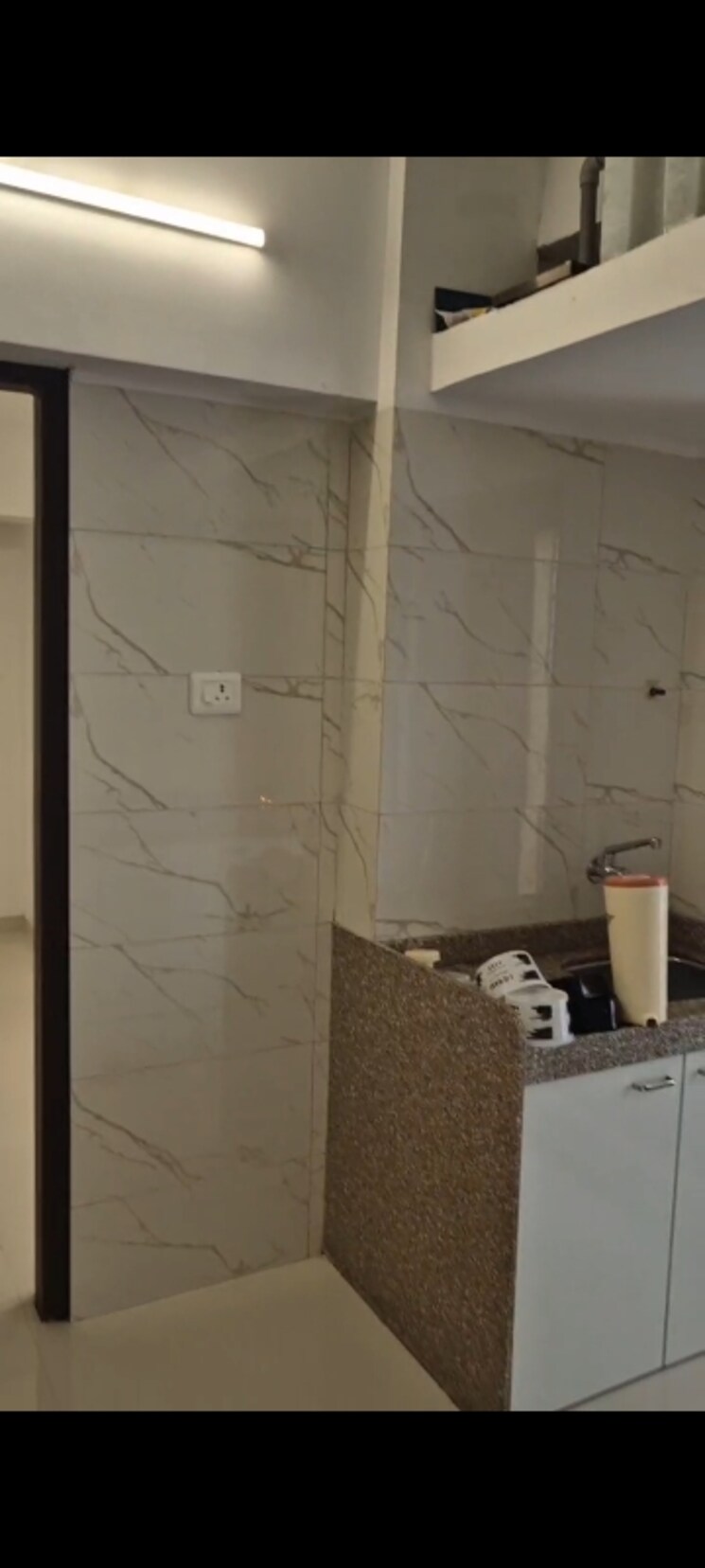 Bathroom, shree-shashwat-chs 2 Bedroom 650 Sq.Ft. Apartment In Mira Road Thane 8227804