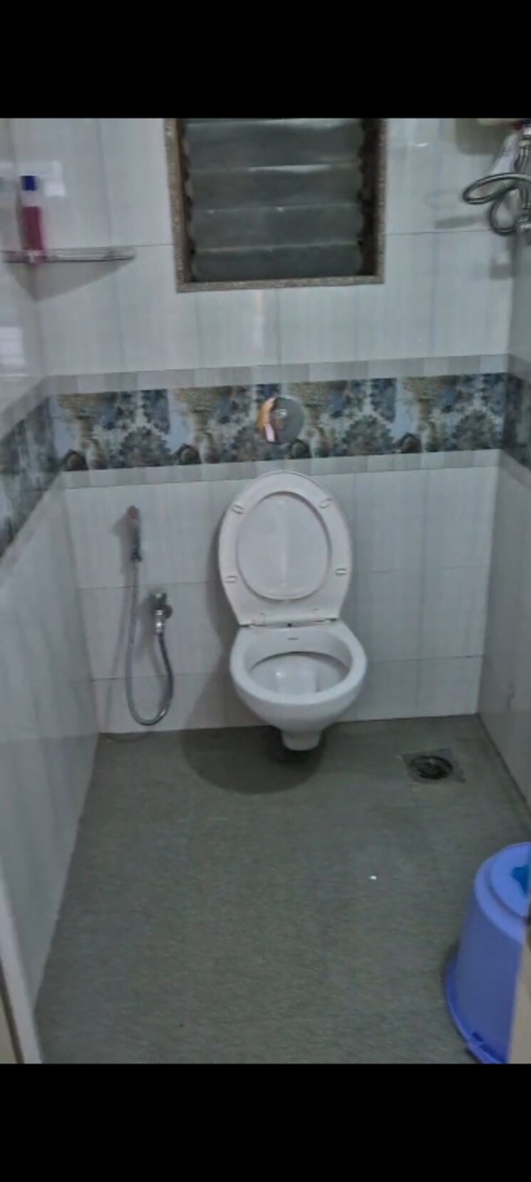Bathroom, shree-shashwat-chs 2 Bedroom 650 Sq.Ft. Apartment In Mira Road Thane 8227804