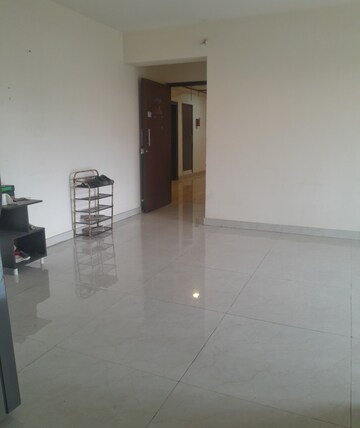 Room in 2 BHK Apartment at Kanakia Silicon Valley, Powai – for Rent