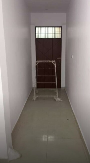 Building Lobby in 1.5 BHK Builder Floor at Aliganj – for Rent