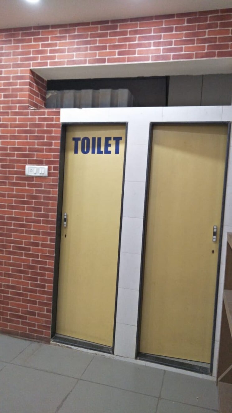 undefined, sejal-park-chs-goregaon-west Commercial Showroom 1000 Sq.Ft. In Goregaon West Mumbai 8227950