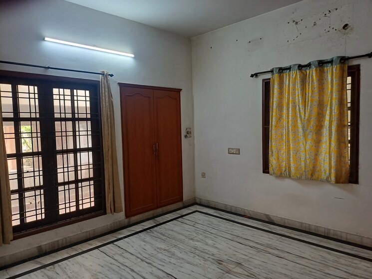 Room, aminjikarai 3 Bedroom 1500 Sq.Ft. Apartment In Aminjikarai Chennai 8228032