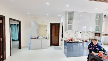 Room in 3 BHK Apartment at Muppa Akshaja Insignia, Narsingi – for Rent