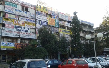 Showroom For Rent in Sector 34