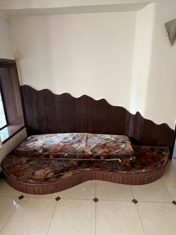 Bedroom in 1 BHK Apartment at Malad West – for Rent