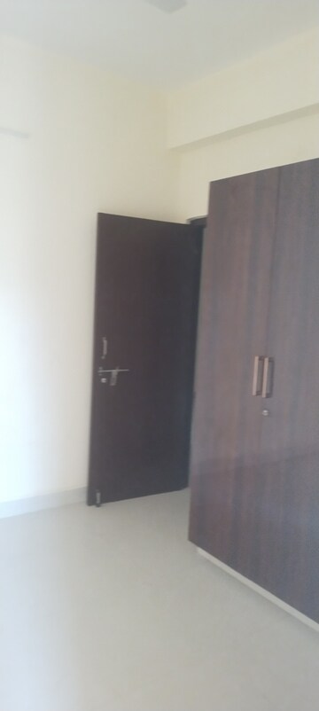 Room in 2 BHK Apartment at Pavani Laxmi Nivas, Madhapur – for Rent