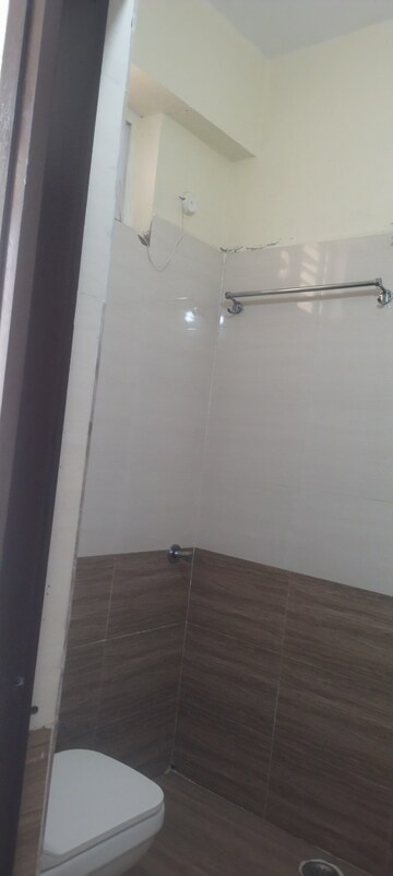 Room in 2 BHK Apartment at Pavani Laxmi Nivas, Madhapur – for Rent