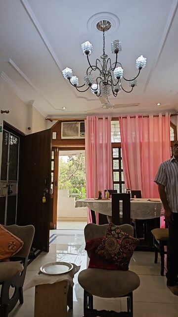 2 BHK Builder Floor For Rent in Chittaranjan Park