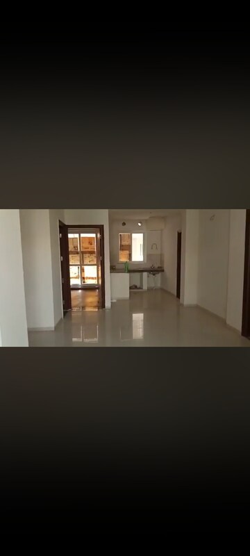 Kitchen in 3 BHK Builder Floor at BPTP Parkland Pride, Sector 77 – for Sale