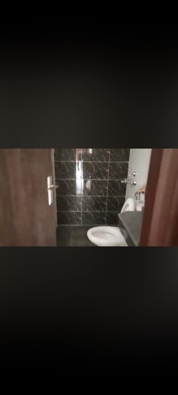 Bathroom in 3 BHK Builder Floor at BPTP Parkland Pride, Sector 77 – for Sale