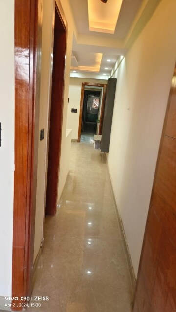 Building Lobby in 2 BHK Apartment at Gaur City 4th Avenue, Sector 4, Greater Noida – for Rent