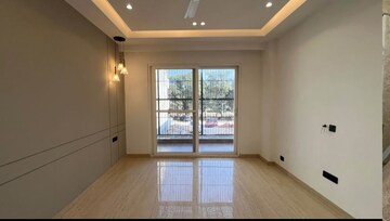 Room in 1 RK Builder Floor at Unitech Infospace, Sector 21 – for Rent
