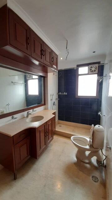 Attached Bathroom in 4 BHK Apartment at Greater Kailash ii – for Rent