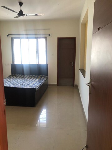 Room in 2 BHK Apartment at My Home Jewel, Madinaguda – for Rent