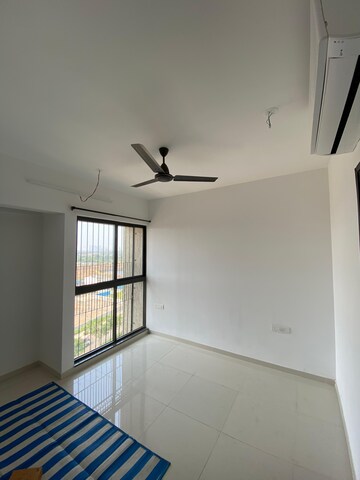 Room in 1 BHK Apartment at Lodha Palava Downtown Dombivli East, Dombivli East – for Rent