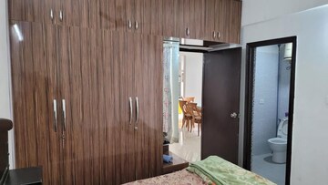 Furnished Amenities in 3 BHK Apartment at Omaxe R2, Gomti Nagar – for Rent
