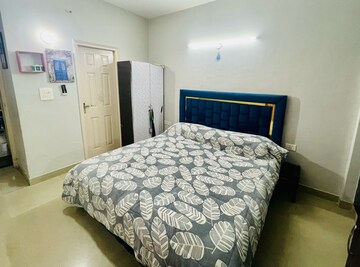 Bedroom in 3.5 BHK Apartment at Aims Golf City, Sector 75 – for Rent