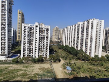 2 BHK Apartment For Rent in Futec Gateway, Sector 75