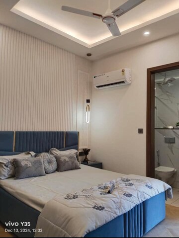 Bedroom in 2 BHK Builder Floor at Unitech Infospace, Sector 21 – for Rent