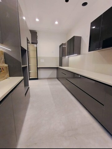 Kitchen in 2 BHK Builder Floor at Unitech Infospace, Sector 21 – for Rent