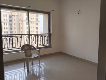 2 BHK Apartment For Rent in Hiranandani Fortune City, New Panvel