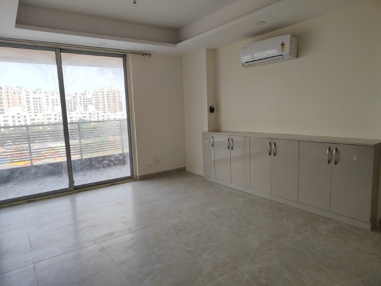Room, solutrean-caladium 4 Bedroom 3060 Sq.Ft. Apartment In Sector 109 Gurgaon 8228791