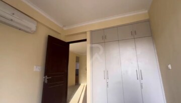 Building Lobby in 4 BHK Builder Floor at Ansal API Esencia, Sector 67 – for Sale
