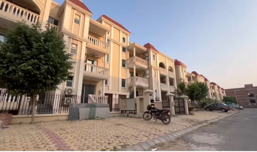 4 BHK + Pooja Room Builder Floor For Sale in Ansal API Esencia