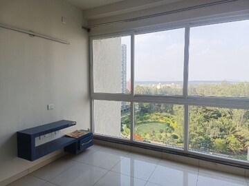 Room in 3 BHK Apartment at Godrej Royale Woods, Devanahalli – for Rent