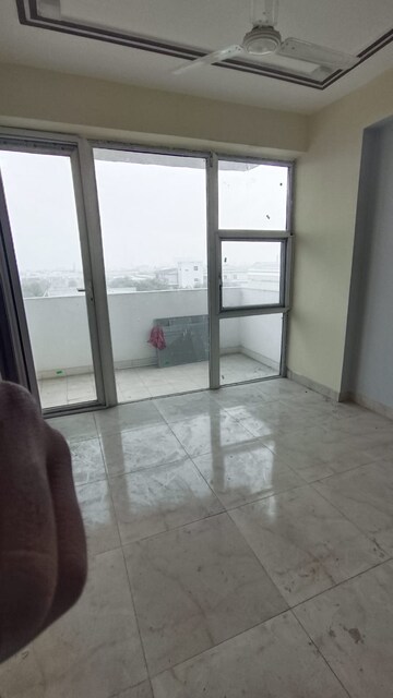 Room in 3 BHK Apartment at Sarvome Shree Homes, Sector 45 – for Rent