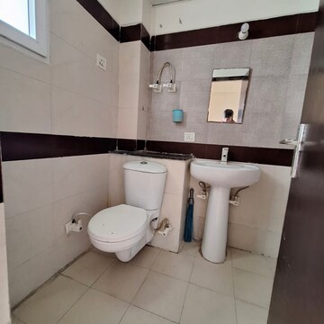 Kitchen in 3.5 BHK Apartment at Mahagun Mirabella, Sector 79 – for Rent