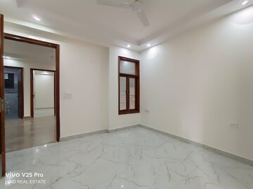 3 BHK Builder Floor For Rent in Chattarpur