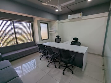 Commercial Office Space 865 Sq.Ft. For Rent in Sindhubhavan Ahmedabad  8228905