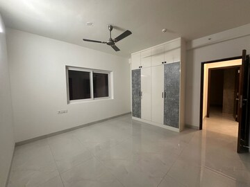 Room in 3 BHK Apartment at Poulomi Avante, Kokapet – for Rent