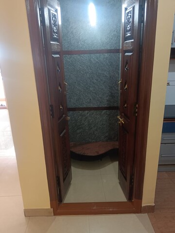 Bathroom in 2 BHK Apartment at Sanjay Nagar – for Rent