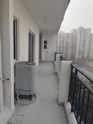 Bathroom in 3 BHK Apartment at Futec Gateway, Sector 75 – for Rent