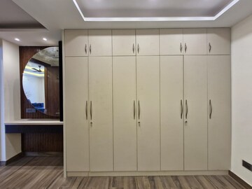 Building Lobby in 1 BHK Builder Floor at Unitech Infospace, Sector 21 – for Rent