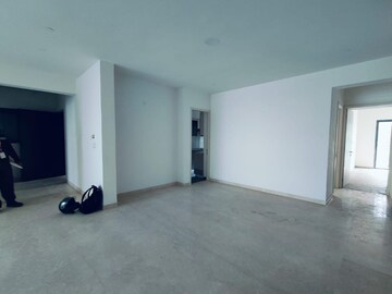 Room in 4 BHK Builder Floor at Birla Navya, Sector 63a – for Sale