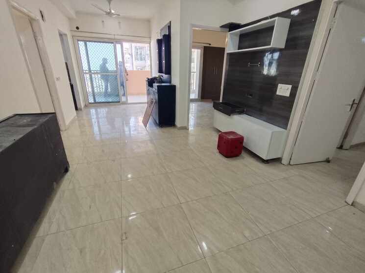  Parking, gaur-city-2-14th-avenue 2 Bedroom 1040 Sq.Ft. Apartment In Sector 16c Greater Noida Greater Noida 8229366