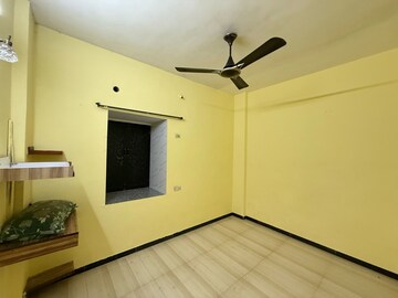 Room in 1 BHK Apartment at Seawoods – for Rent