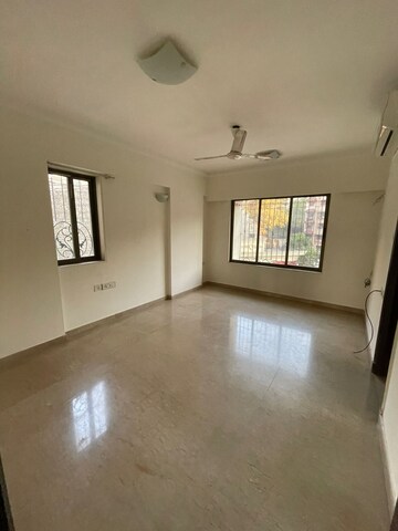 Room in 3 BHK Apartment at Lake Home, Powai – for Rent