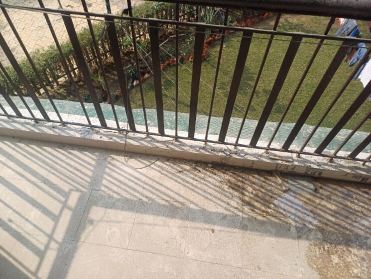 Balcony, amrapali-golf-homes 3 Bedroom 1115 Sq.Ft. Apartment In Sector 4, Greater Noida Greater Noida 8229441