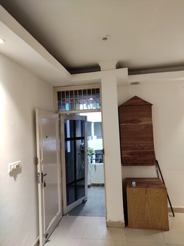 Room in 2 BHK Apartment at Penta Homes, Vip Road – for Rent