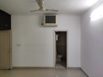 Room in 2 BHK Apartment at Penta Homes, Vip Road – for Rent
