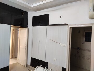 Room in 2 BHK Apartment at Penta Homes, Vip Road – for Rent