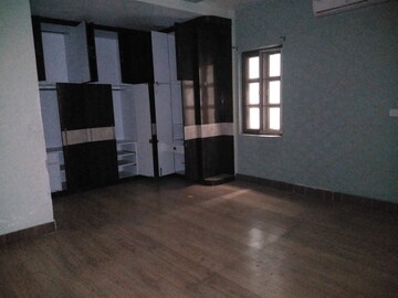 Room in 4 BHK Villa at Shivalik Nagar – for Sale