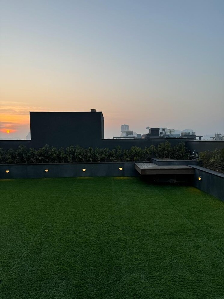 Terrace, sector 26a 4 Bedroom 400 Sq.Yd. Apartment In Sector 26a Gurgaon 8229564